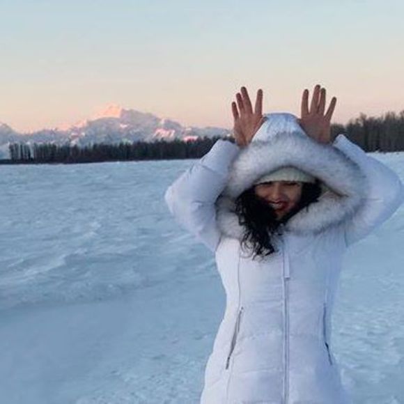 Meet your Posher, Joanna - Picture 1 of 1